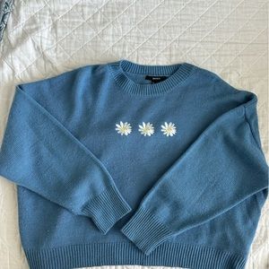 Forever 21 Women’s Daisy Flowers in Blue Large.